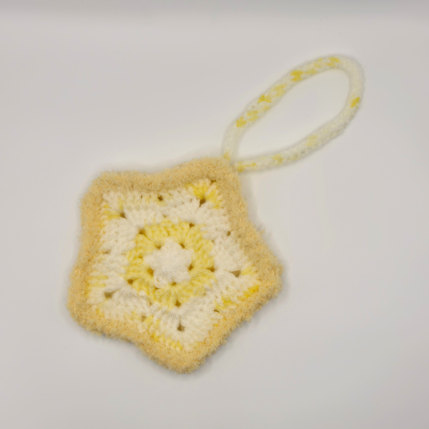 Fluffy Star Pouch | Yellow & White