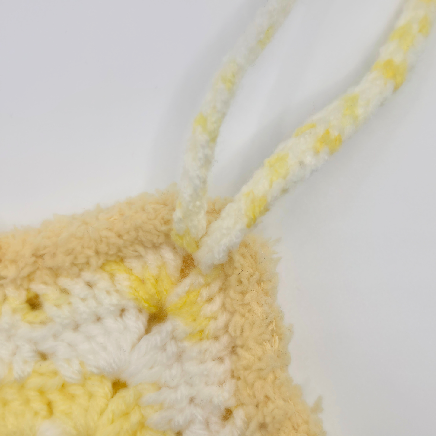 Fluffy Star Pouch | Yellow & White